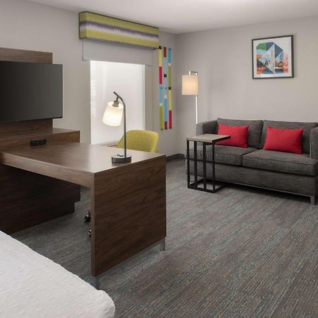 Hampton Inn And Suites Seattle - Airport / 28Th Avenue Ситак Экстерьер фото