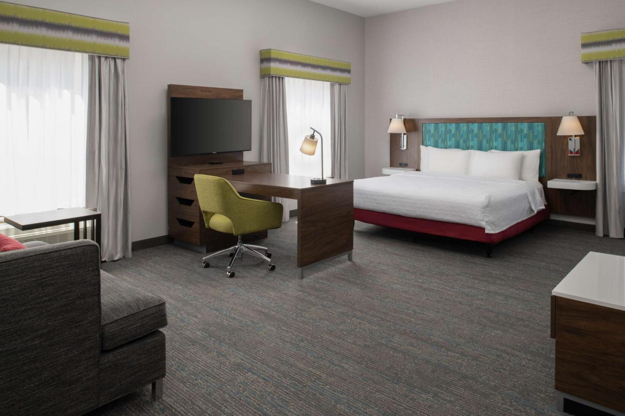 Hampton Inn And Suites Seattle - Airport / 28Th Avenue Ситак Экстерьер фото