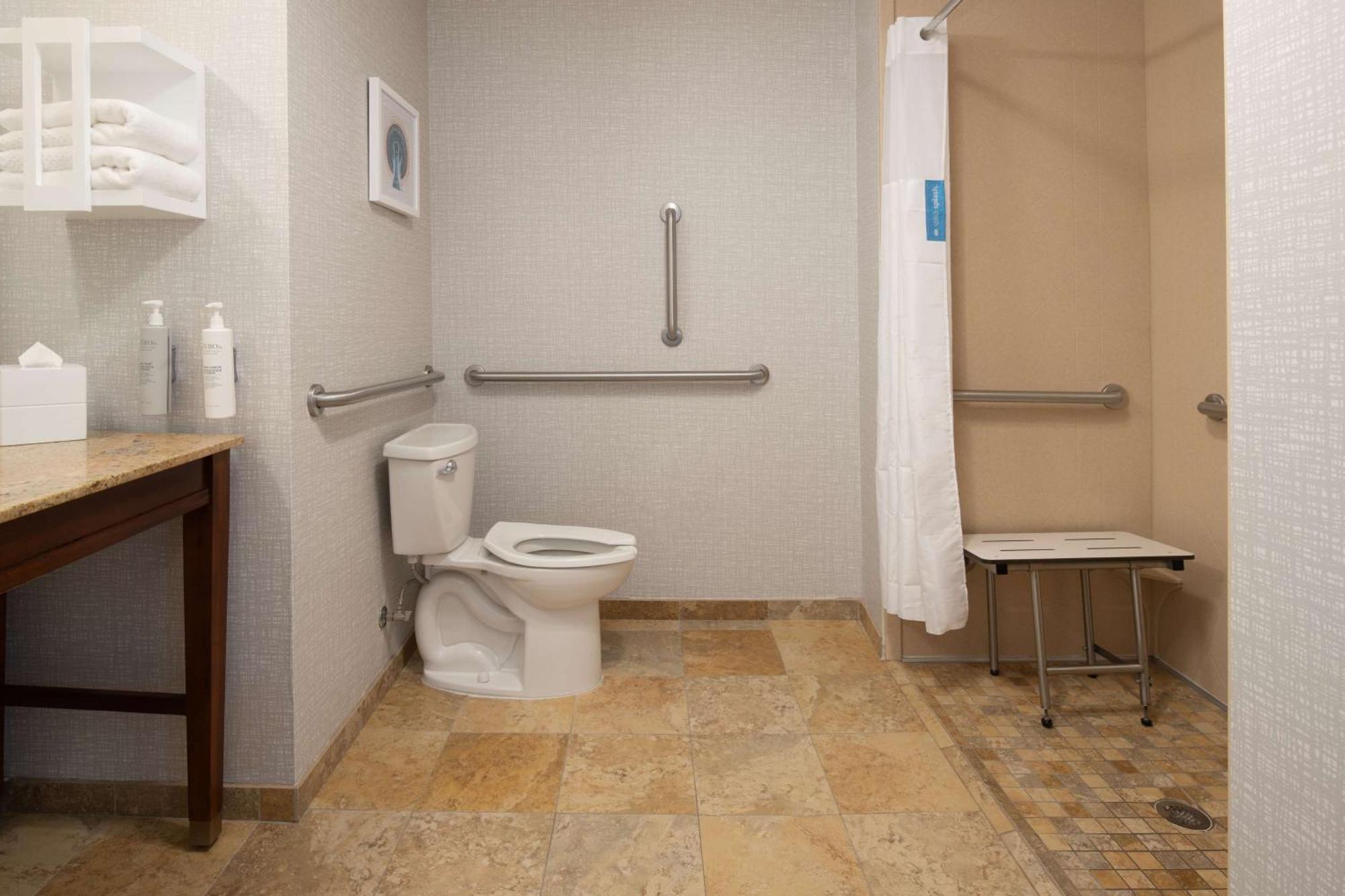 Hampton Inn And Suites Seattle - Airport / 28Th Avenue Ситак Экстерьер фото