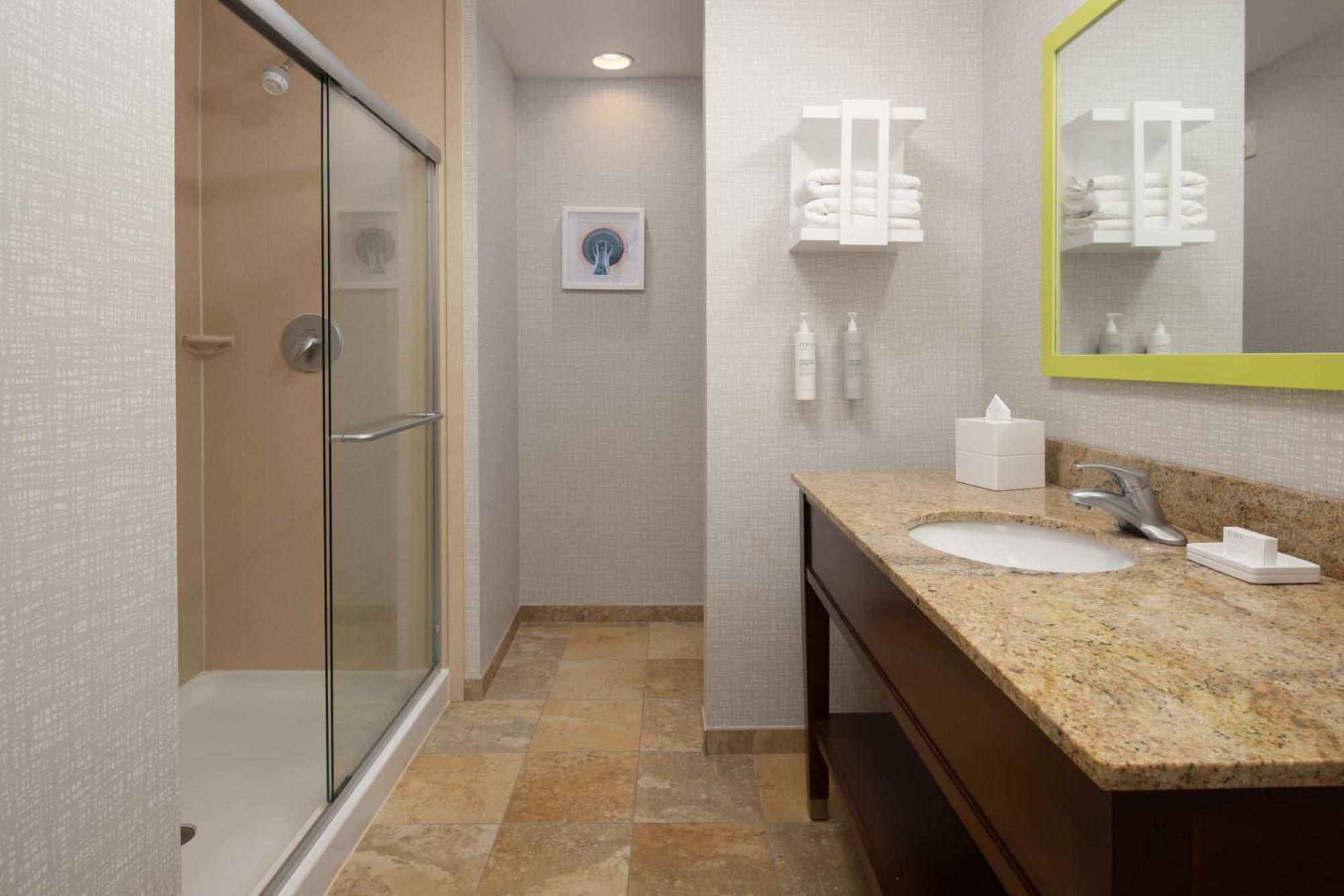 Hampton Inn And Suites Seattle - Airport / 28Th Avenue Ситак Экстерьер фото