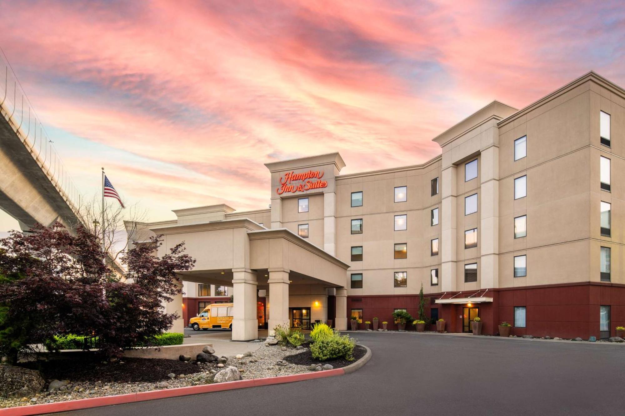 Hampton Inn And Suites Seattle - Airport / 28Th Avenue Ситак Экстерьер фото
