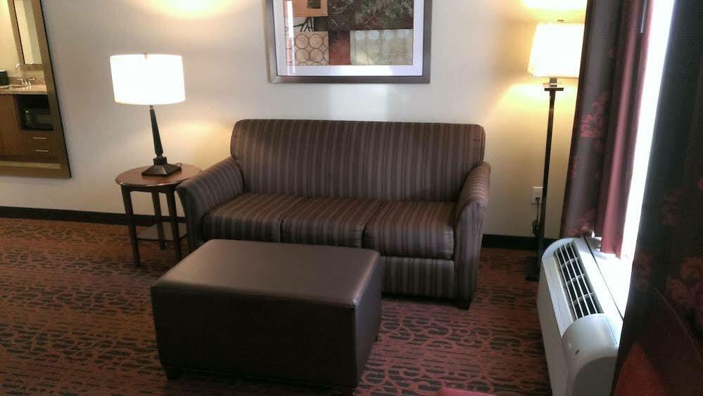 Hampton Inn And Suites Seattle - Airport / 28Th Avenue Ситак Экстерьер фото